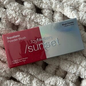 Toy factory/ sunset blush palette